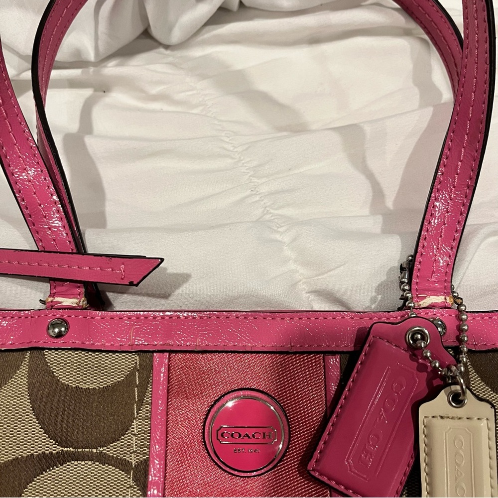 Coach Tote - Picture 4 of 9